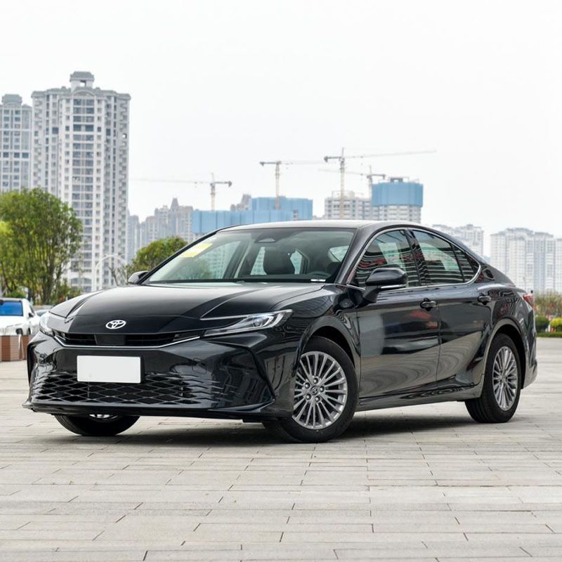 Toyota Camry bensin sedan